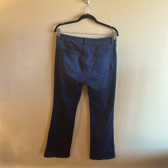 Prosperity Boot Cut Dark Wash Jeans Stretch Womens Size 32 - Picture 4 of 10